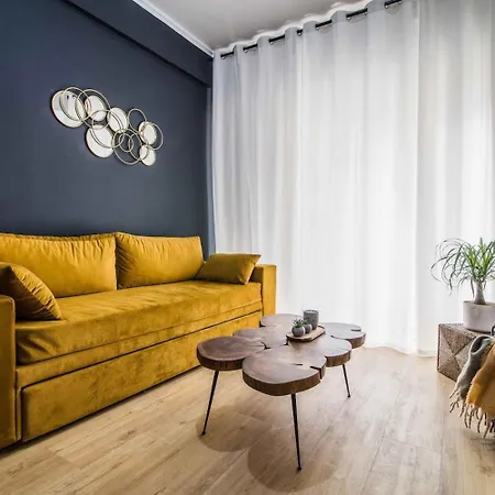 Classy In Apartment *